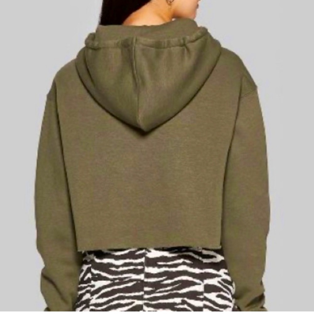 Wild Fable Dark Olive Green Cropped Hoodie, Size large.